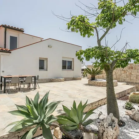 Holiday home Awesome In With Kitchen
